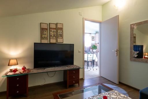 Bougainvillea House 2 Каламата Екстериор снимка